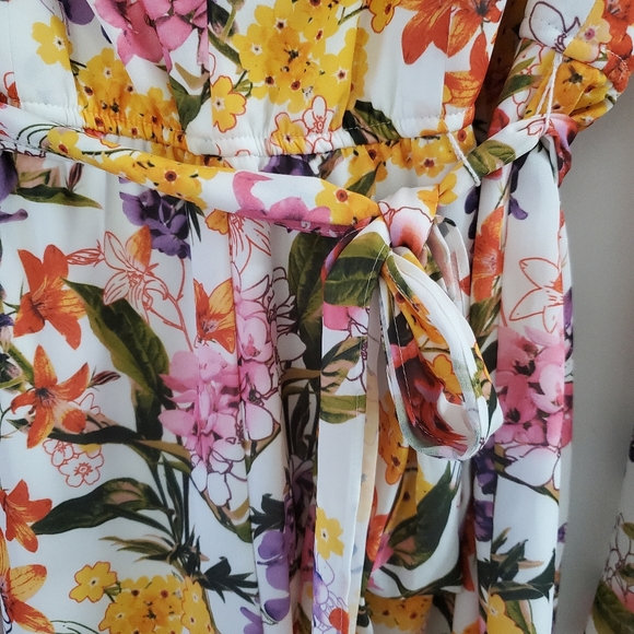 🌹Thalia Sodi Split-Sleeve Mini Floral Romper - Picture 7 of 10